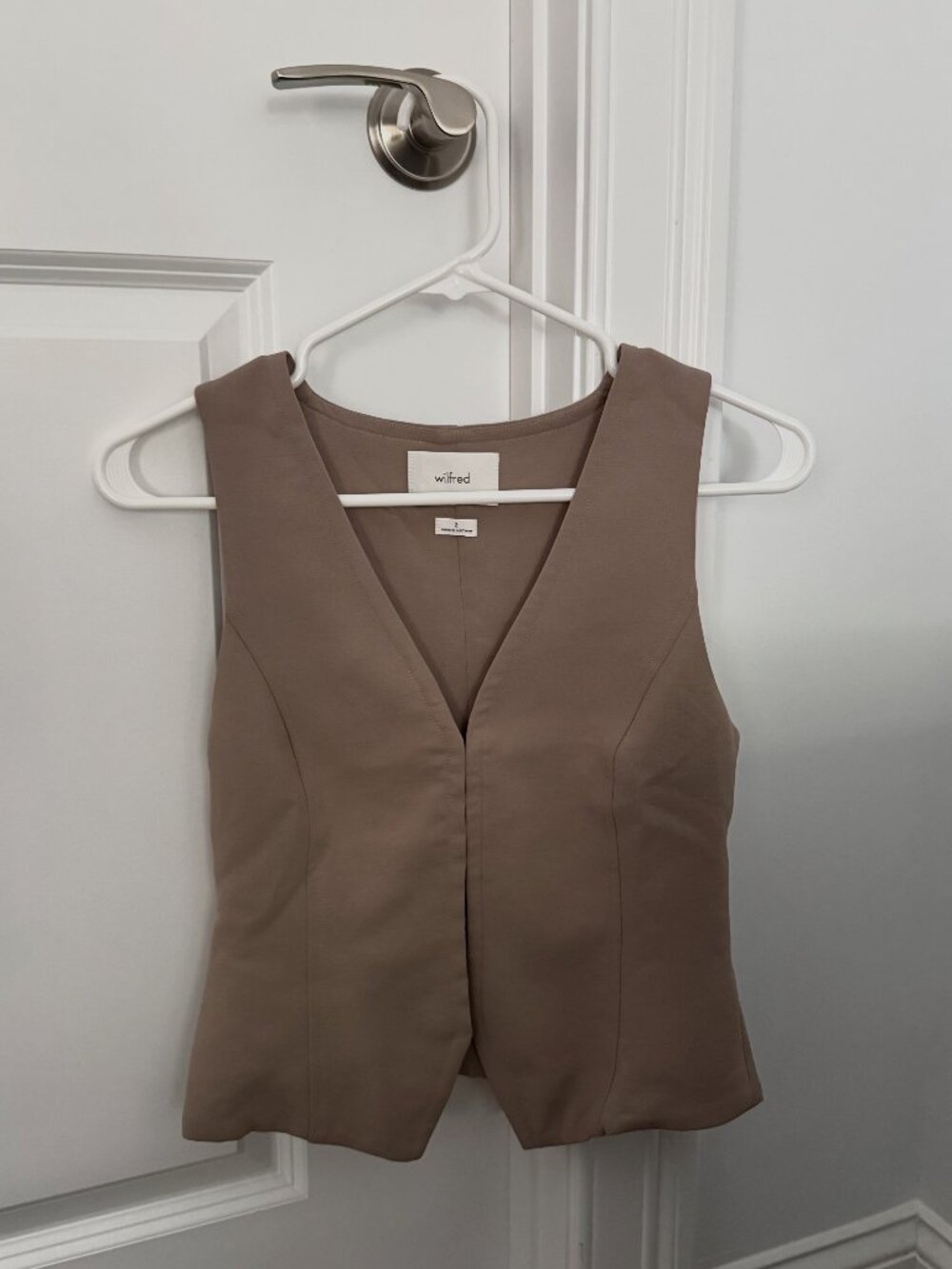 Aritzia - Attire Vest (Size 2)